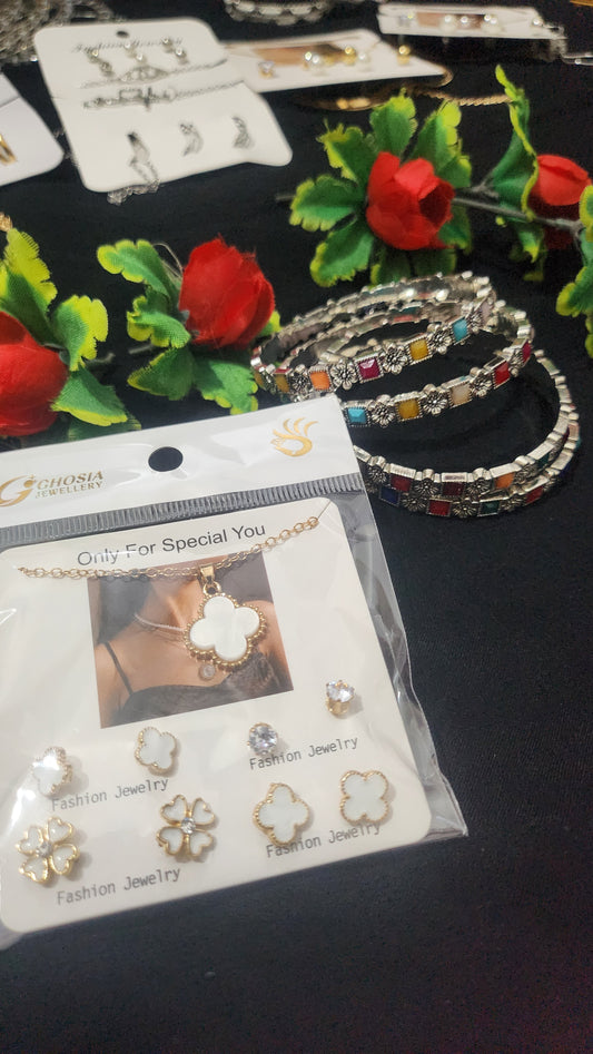 Elegant Flower Charm Jewelry Set for Women
