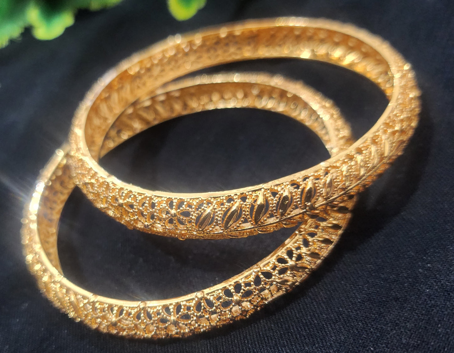 Intricate Filigree Gold-Tone Bangle Jewelry Set