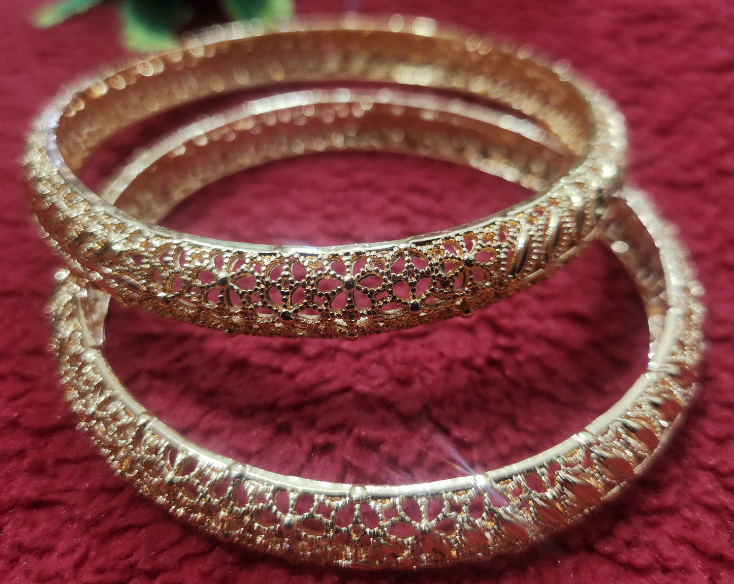 Intricate Filigree Gold-Tone Bangle Jewelry Set