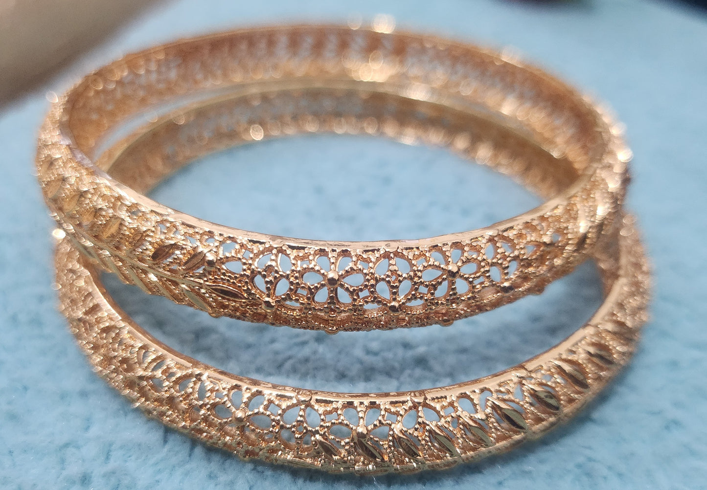 Intricate Filigree Gold-Tone Bangle Jewelry Set