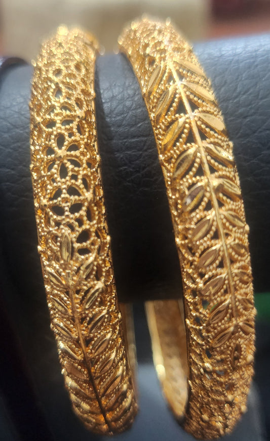 Intricate Filigree Gold-Tone Bangle Jewelry Set