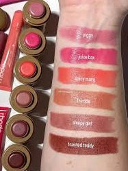 Rhode Skin Blush – The Perfect Flush of Natural Radiance Enhance your natural beauty with the Rhode...