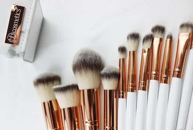 BH Cosmetics Marble Brush Set 13 Pieces Brush Set (With Stand)