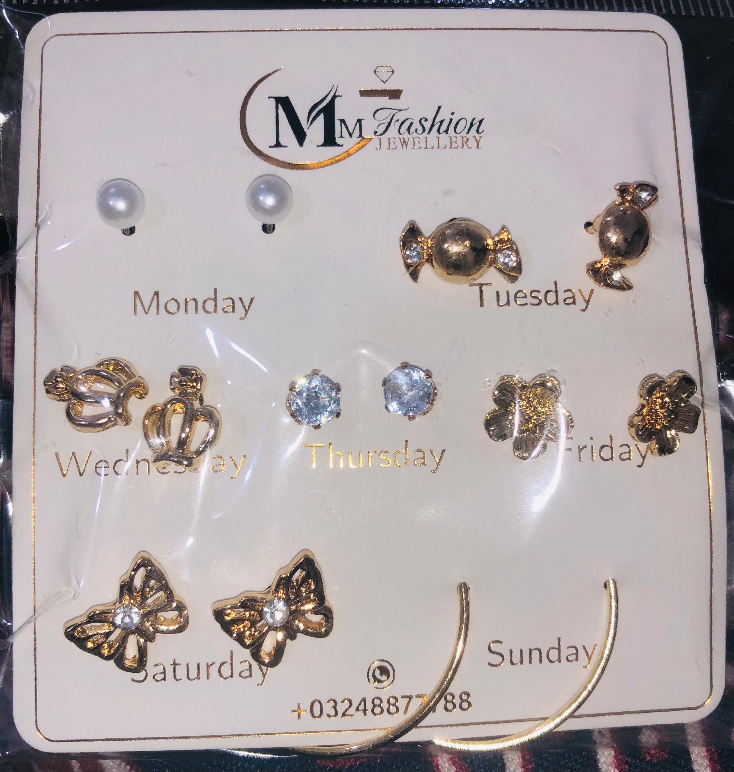 Traditional Gold-Tone Sunburst Cutwork Kada Jewelry Bangle