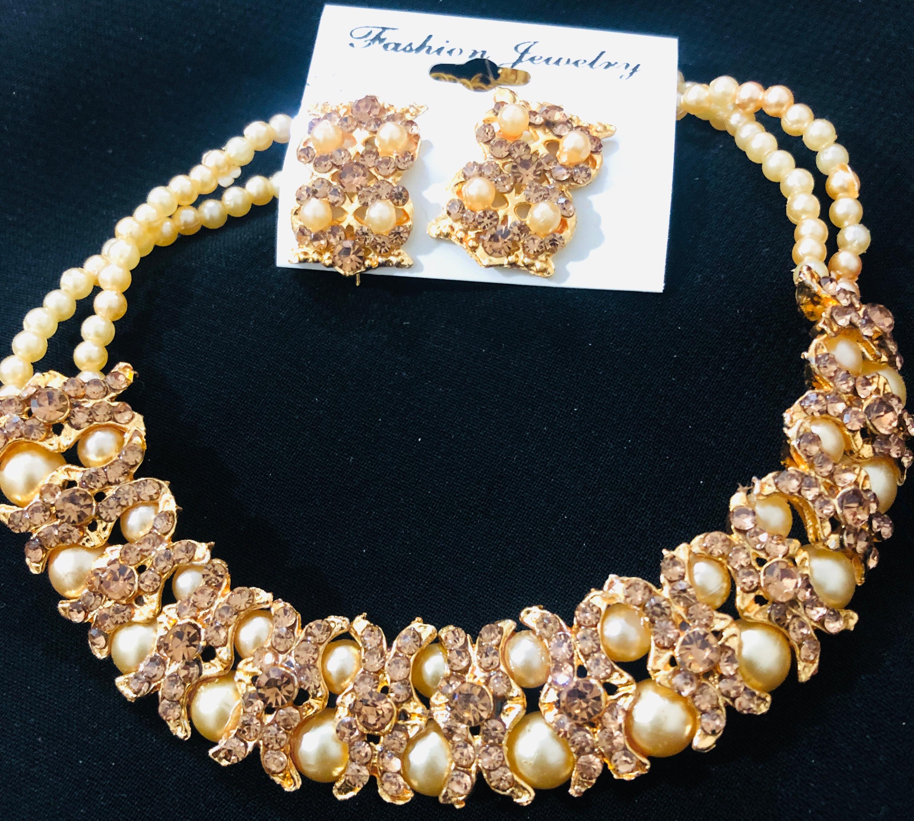 Regal Champagne Crystal & Pearl Jewelry Set - Gold Tone Choker Necklace and Stud Earrings