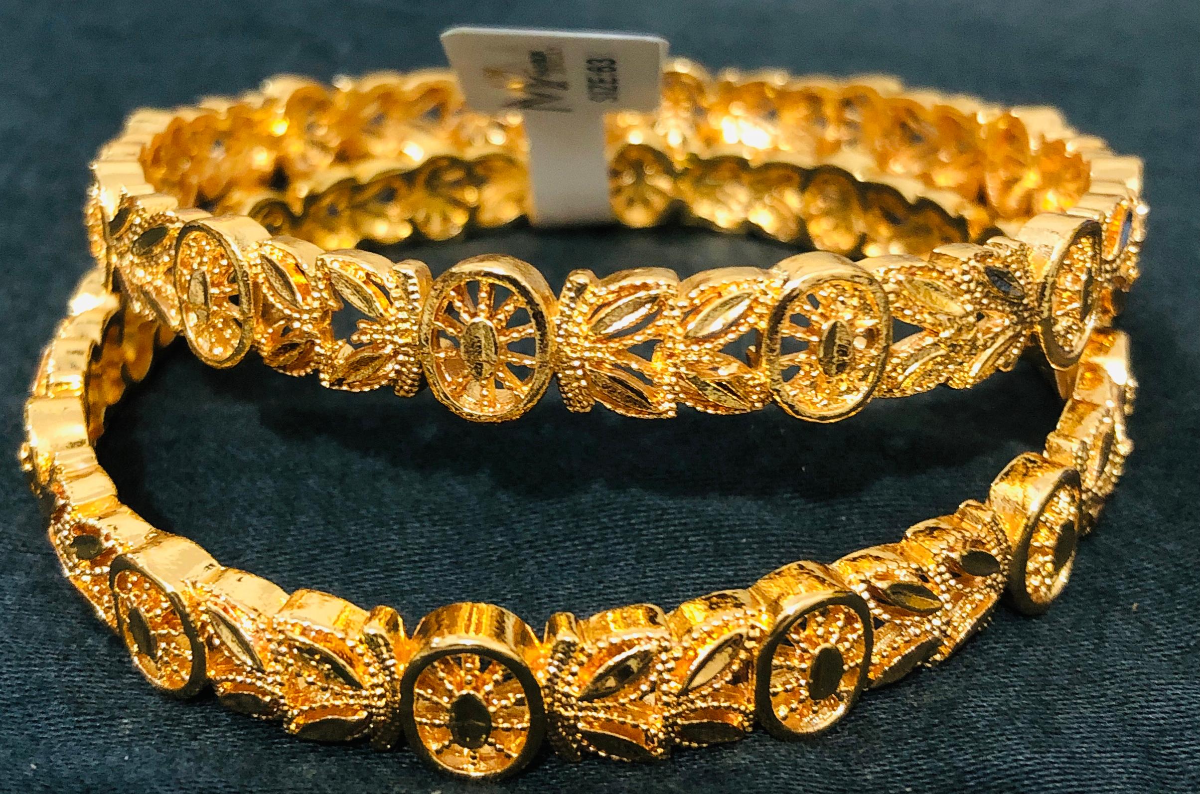 Exquisite Filigree Cut-Out Bangle Set - High-Shine Gold Tone Traditional Jewelry