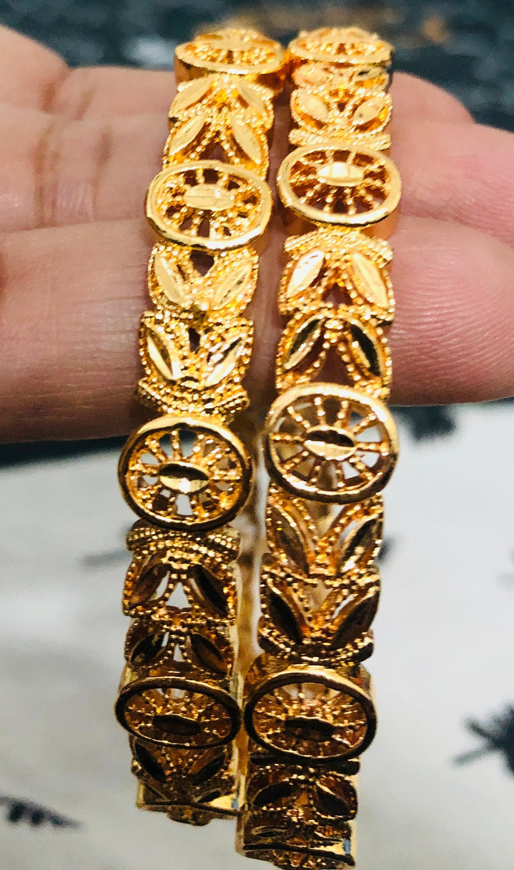 Exquisite Filigree Cut-Out Bangle Set - High-Shine Gold Tone Traditional Jewelry